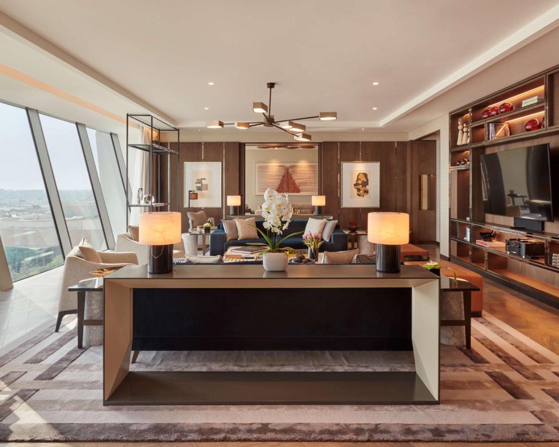 Grand Hyatt Kuwait Ξενοδοχείο Κουβέιτ Εξωτερικό φωτογραφία The living room of a Sky Residence