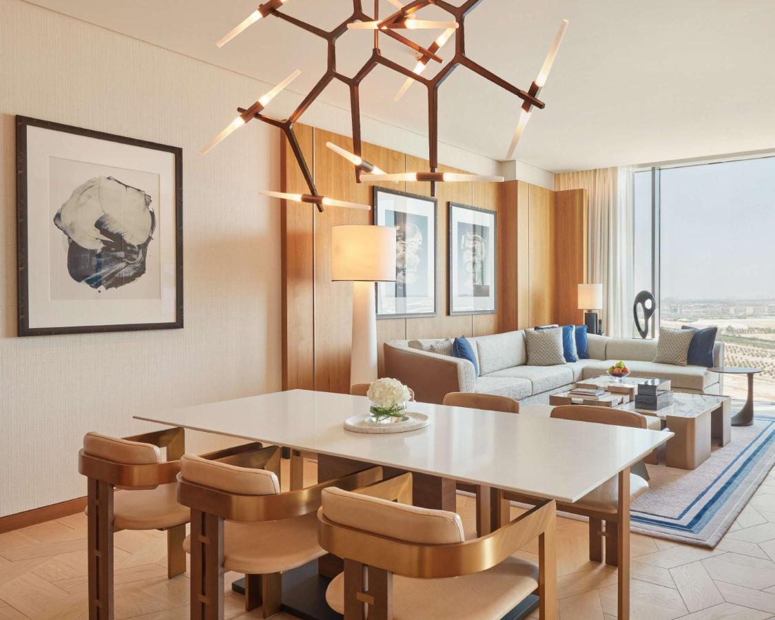 Grand Hyatt Kuwait Ξενοδοχείο Κουβέιτ Εξωτερικό φωτογραφία A suite at the Ritz-Carlton, DIFC