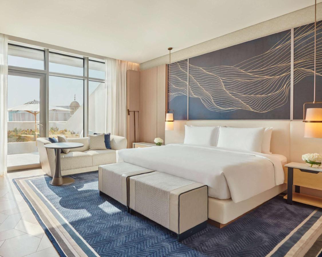 Grand Hyatt Kuwait Ξενοδοχείο Κουβέιτ Εξωτερικό φωτογραφία A bedroom at the hotel