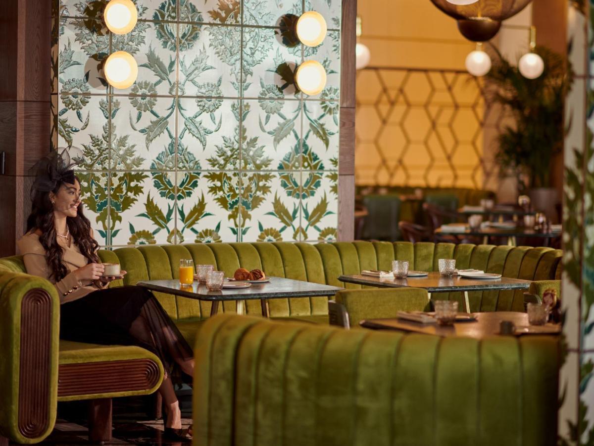 Grand Hyatt Kuwait Ξενοδοχείο Κουβέιτ Εξωτερικό φωτογραφία The interior of the restaurant