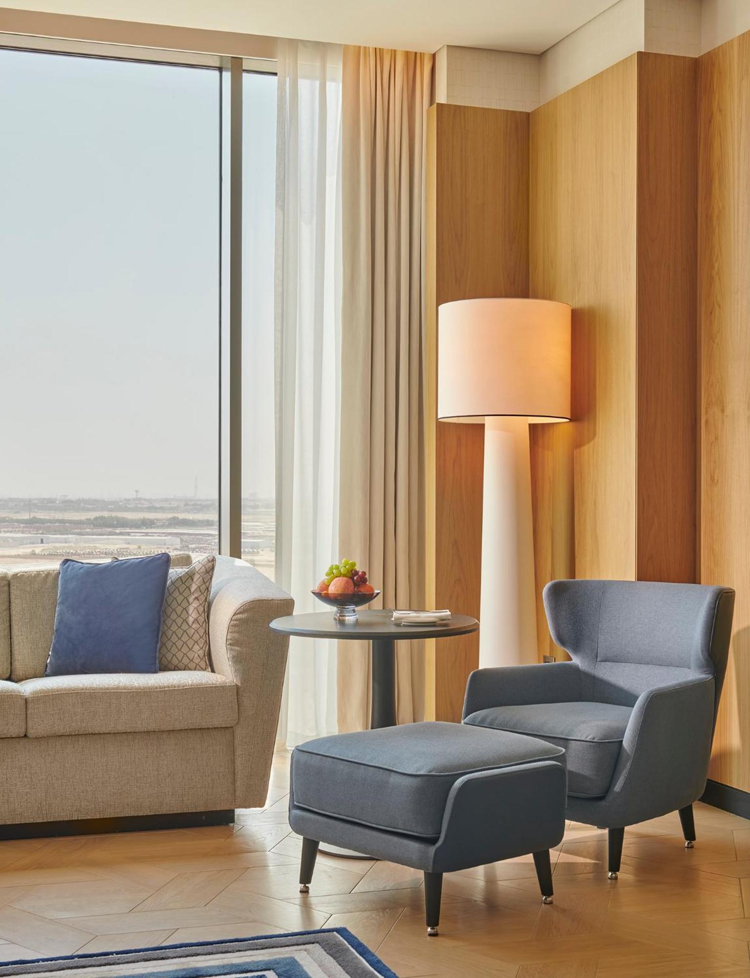 Grand Hyatt Kuwait Ξενοδοχείο Κουβέιτ Εξωτερικό φωτογραφία A floor lamp